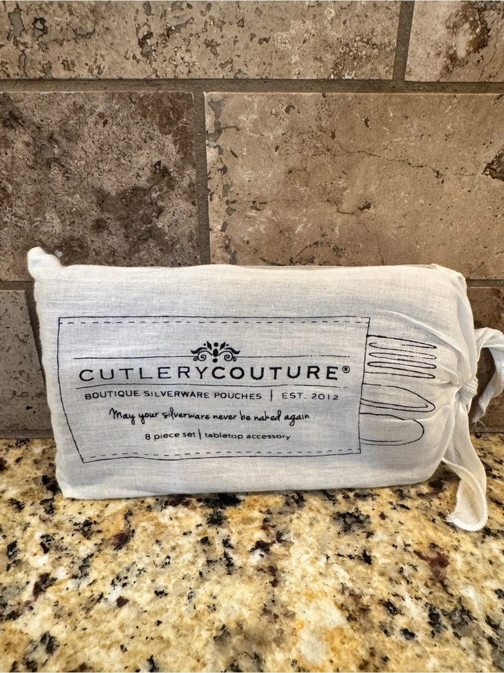 S/8 Cutlery Couture pouches.Avodado
